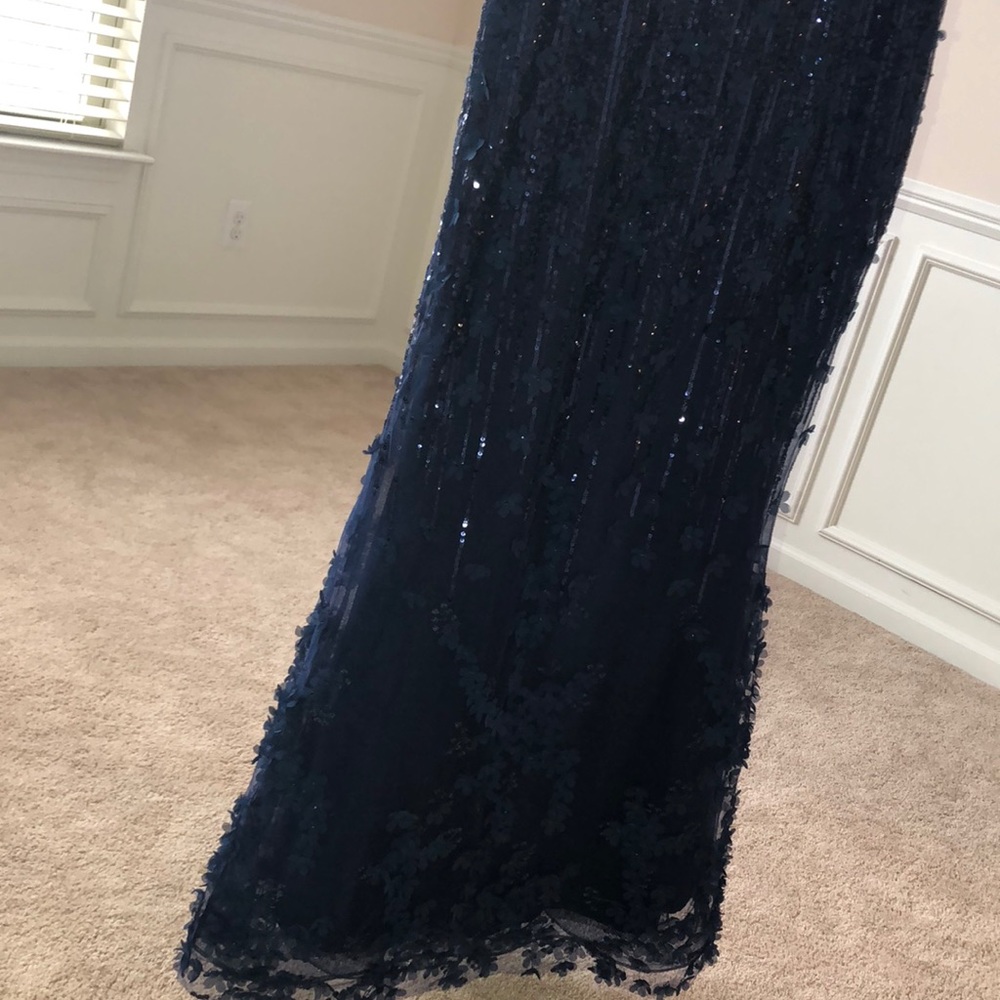 Dress - Picture 4 of 6